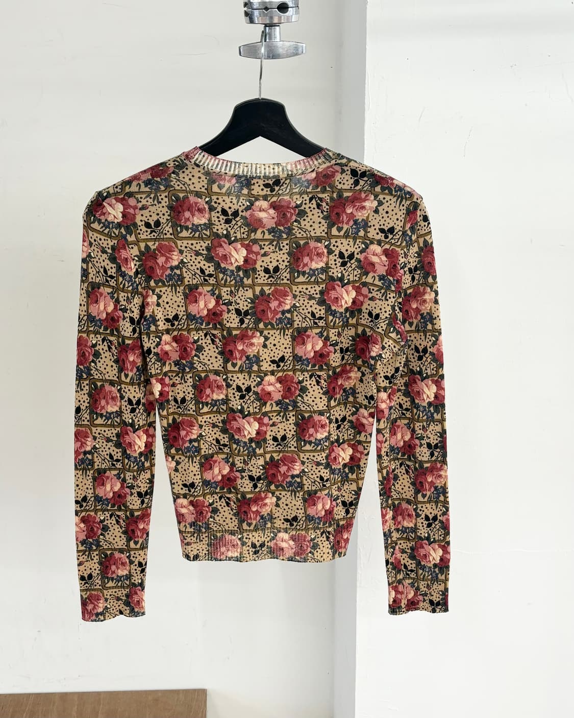 크리스찬 디올 플라워 빈티지 브이넥 니트 상품이미지6