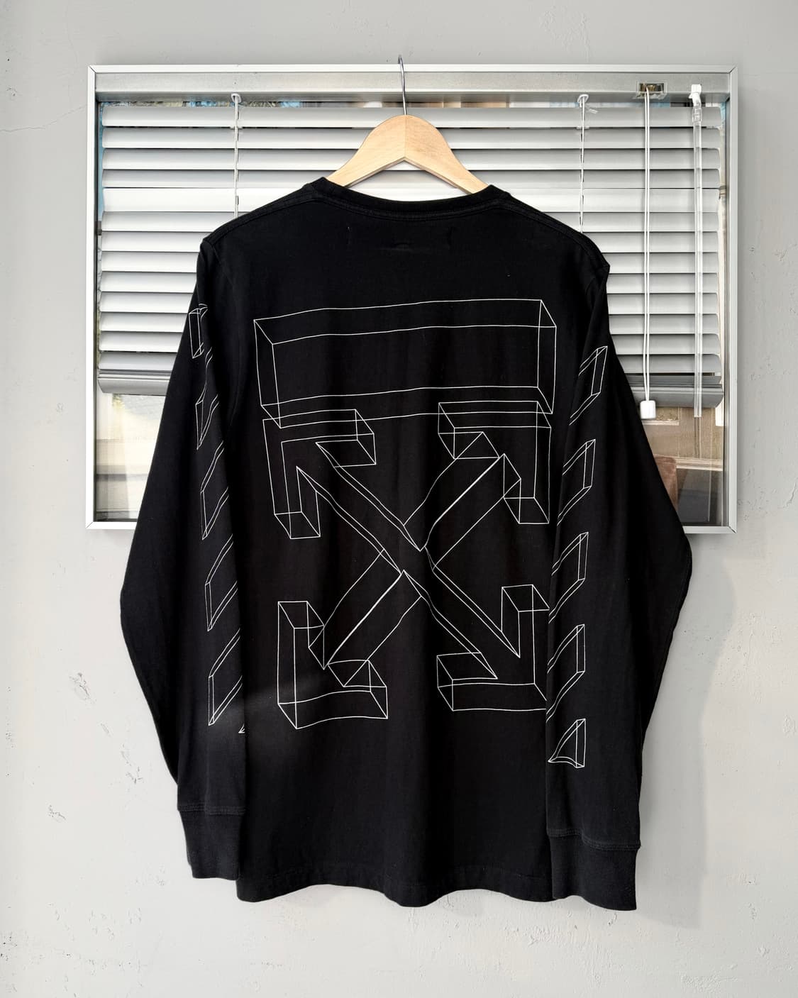 OFF WHITE 18FW 3D arrow long sleeve 상품이미지4