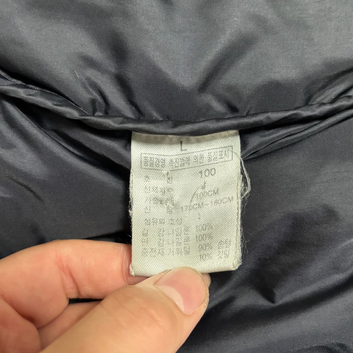 L 노스페이스 700 눕시 센터로고 블랙 패딩 상품이미지5