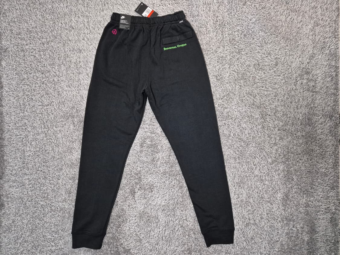 [새상품]나이키 남성 월드투어 스웨트 조거팬츠 L 상품이미지4