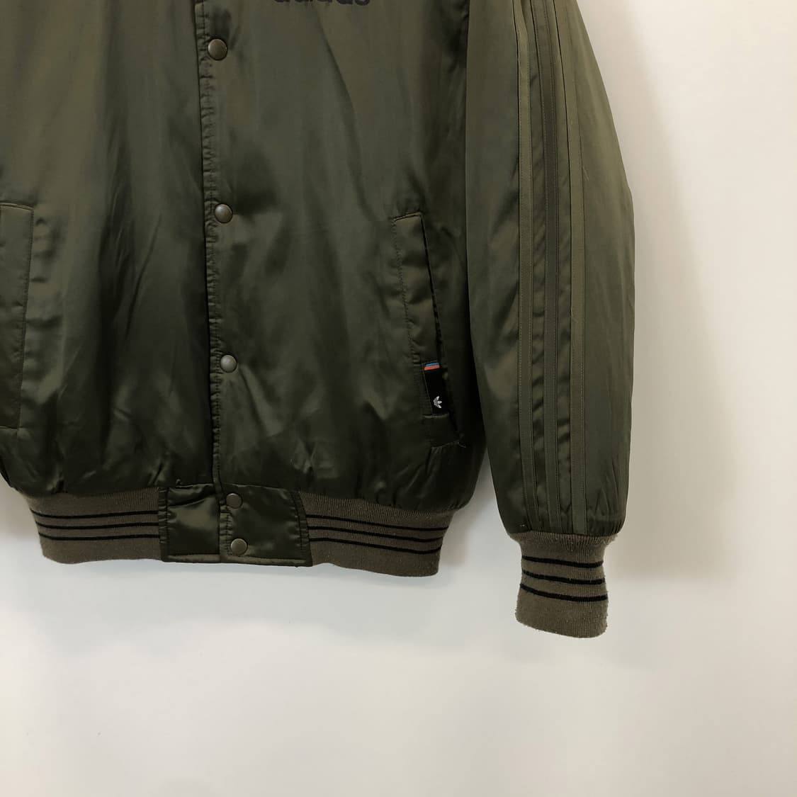 아디다스 00s 백로고 카키 봄버점퍼 S  상품이미지3