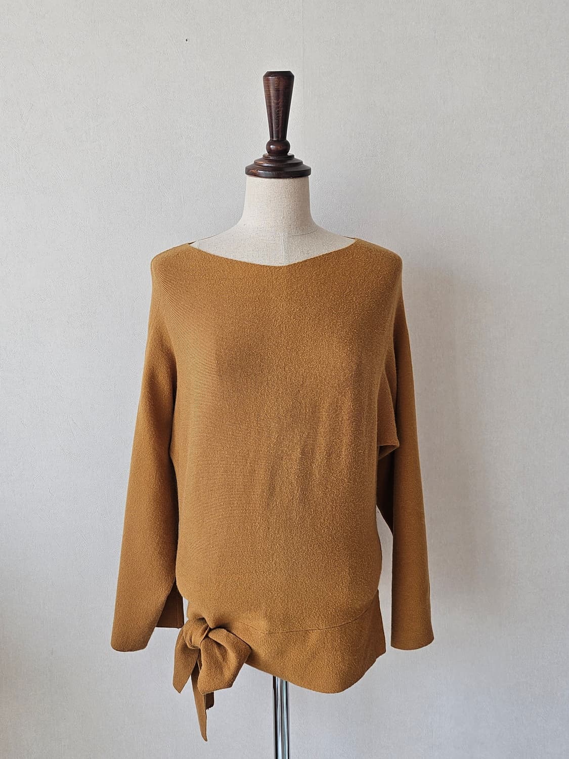 프리미엄 빈티지, 잔잔한 고급 무드 카멜 리본 니트 (LYNN) 상품이미지4
