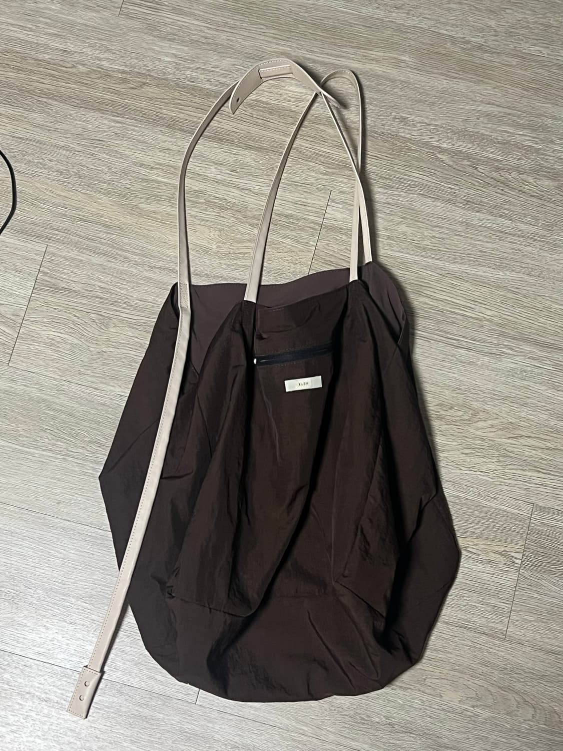 [OS] XLIM 엑슬림 ep7 시놉시스 bag brown 상품이미지2