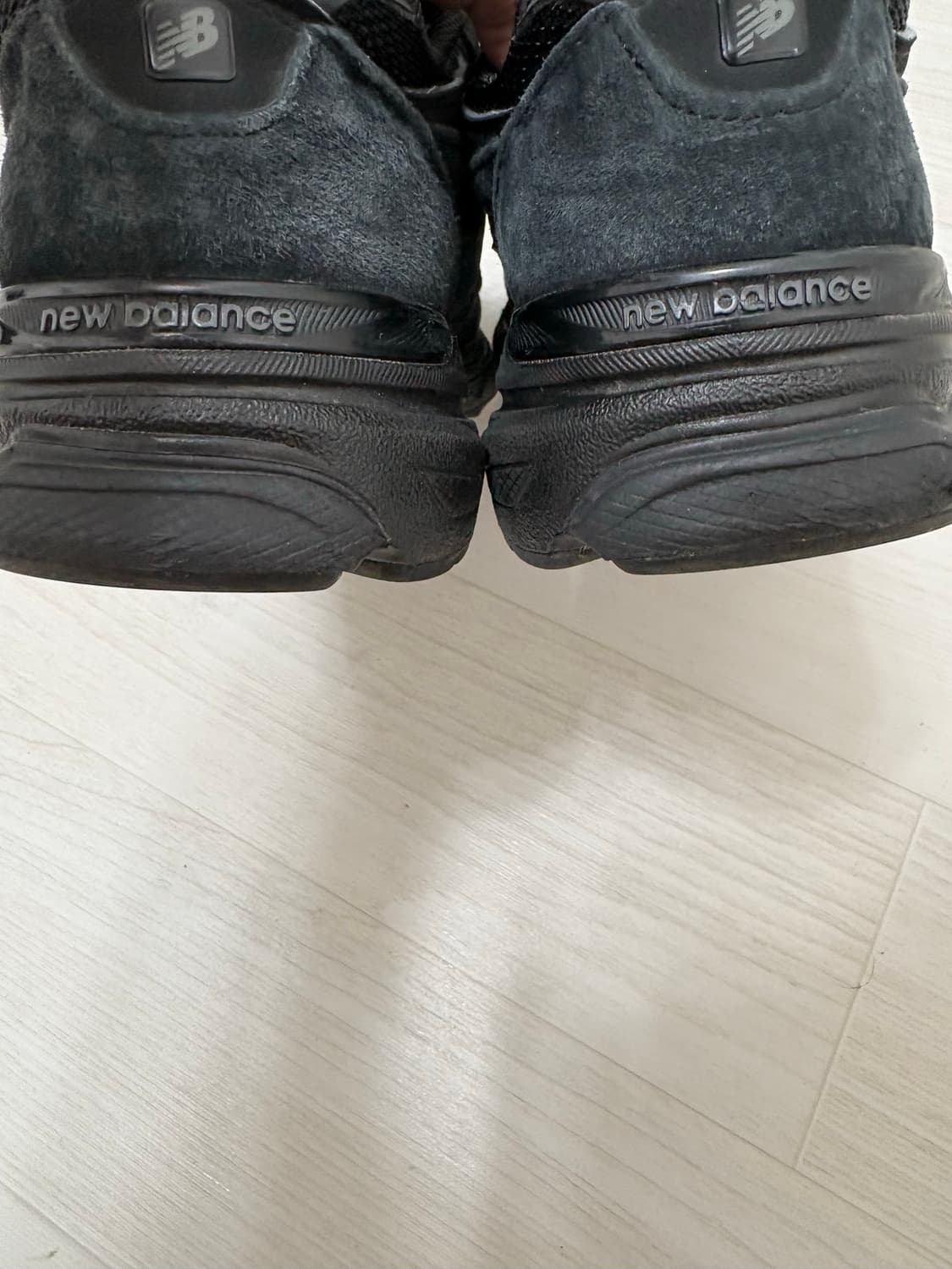 (265) 뉴발란스 990 v3 트리플블랙 상품이미지5