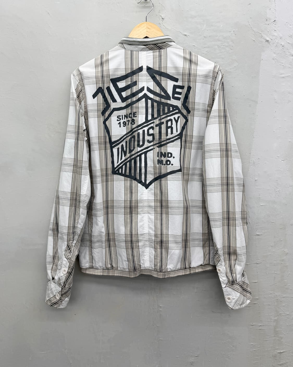 디젤 00s 백 그래픽 하이넥 체크 자켓 상품이미지1