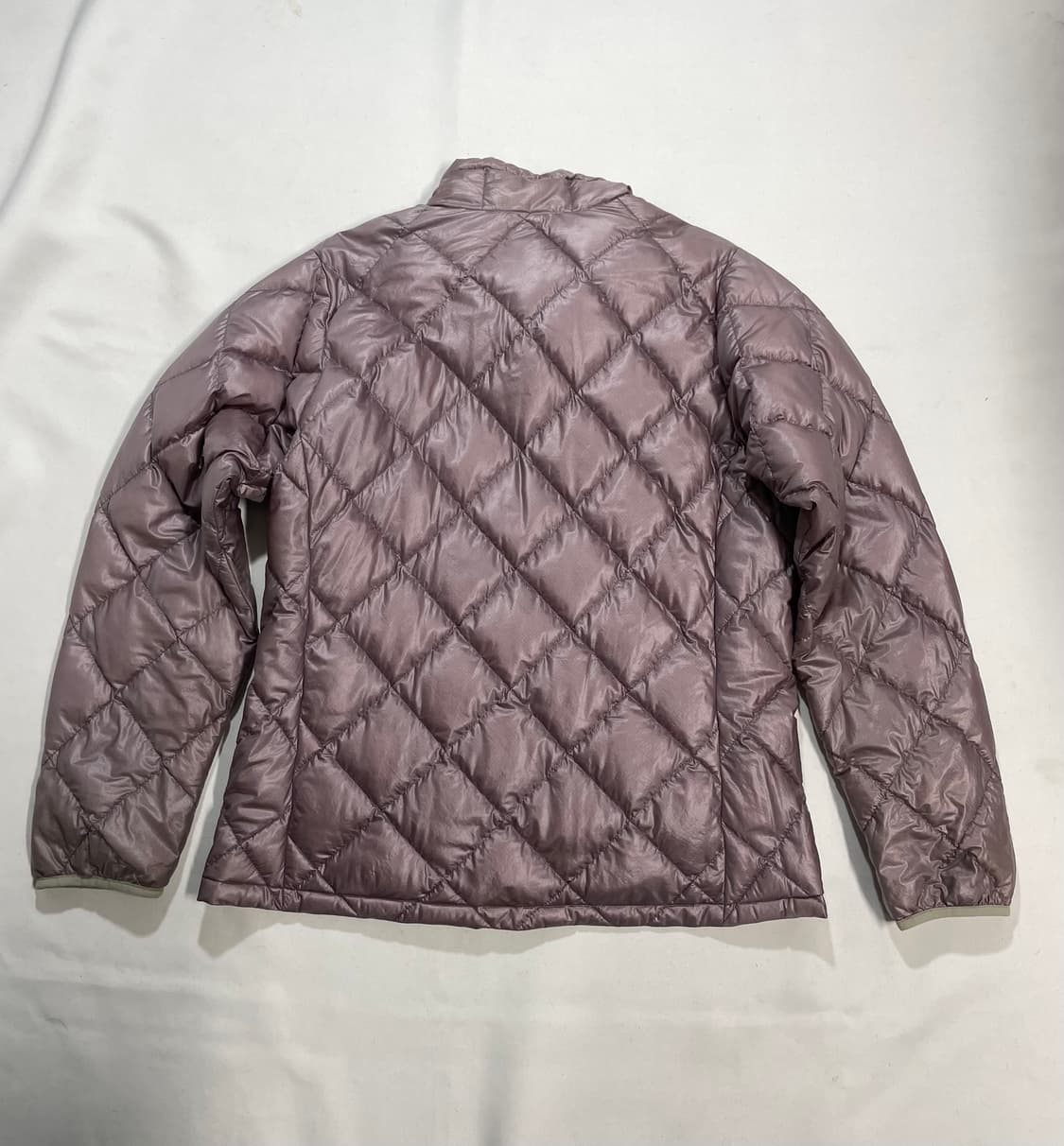 몽벨 재팬 다이아몬드 퀼팅 구스다운 경량패딩 상품이미지3