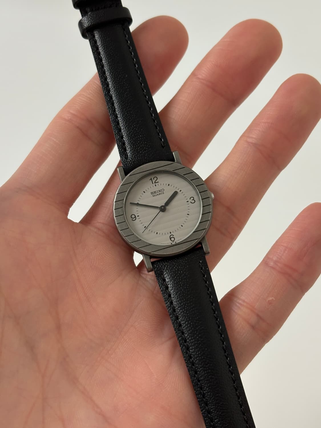 1980s Stripe Dial Ladies Quartz 상품이미지2