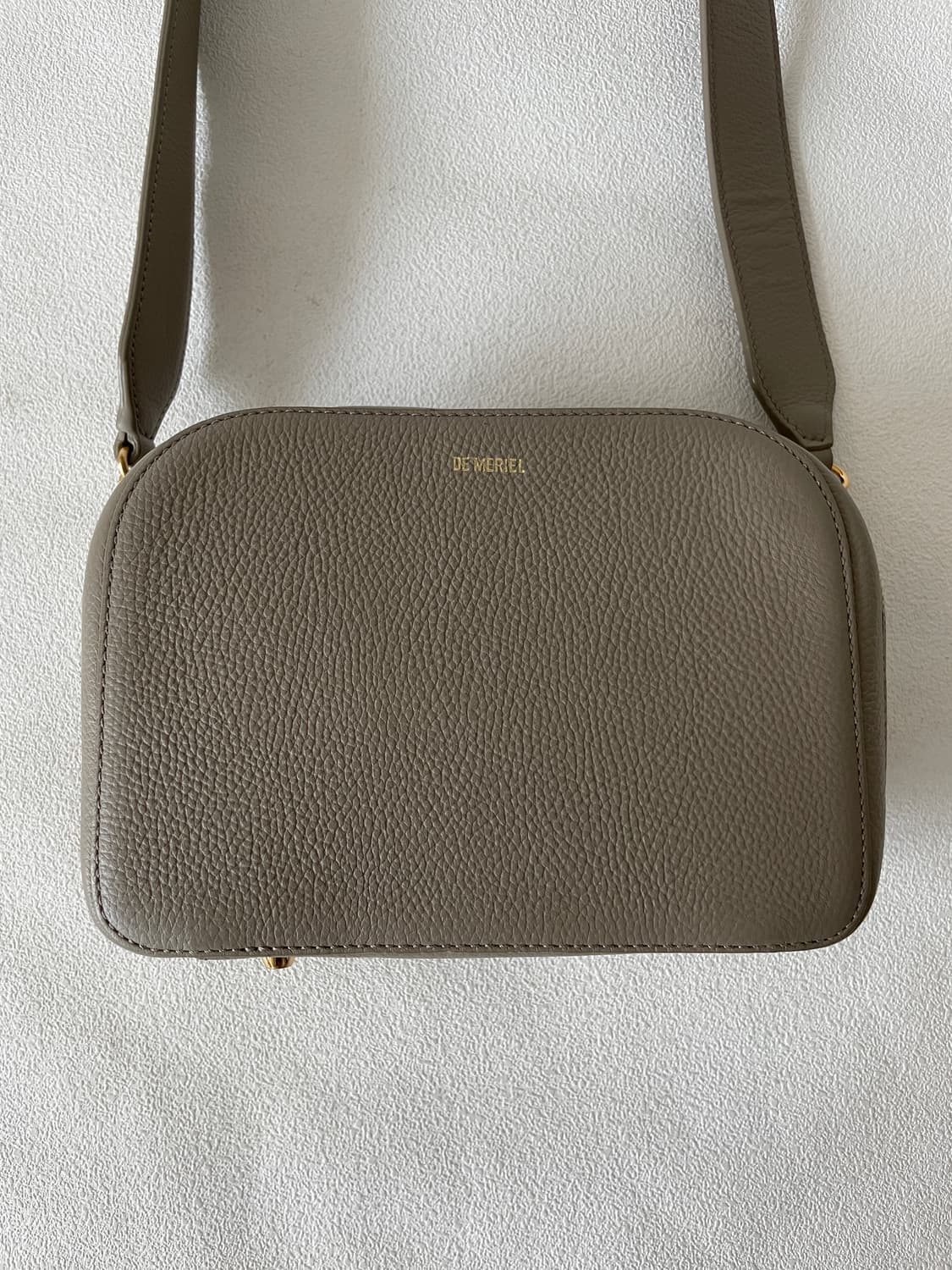 드메리엘(DEMERIEL) 레더 크로스백 상품이미지2