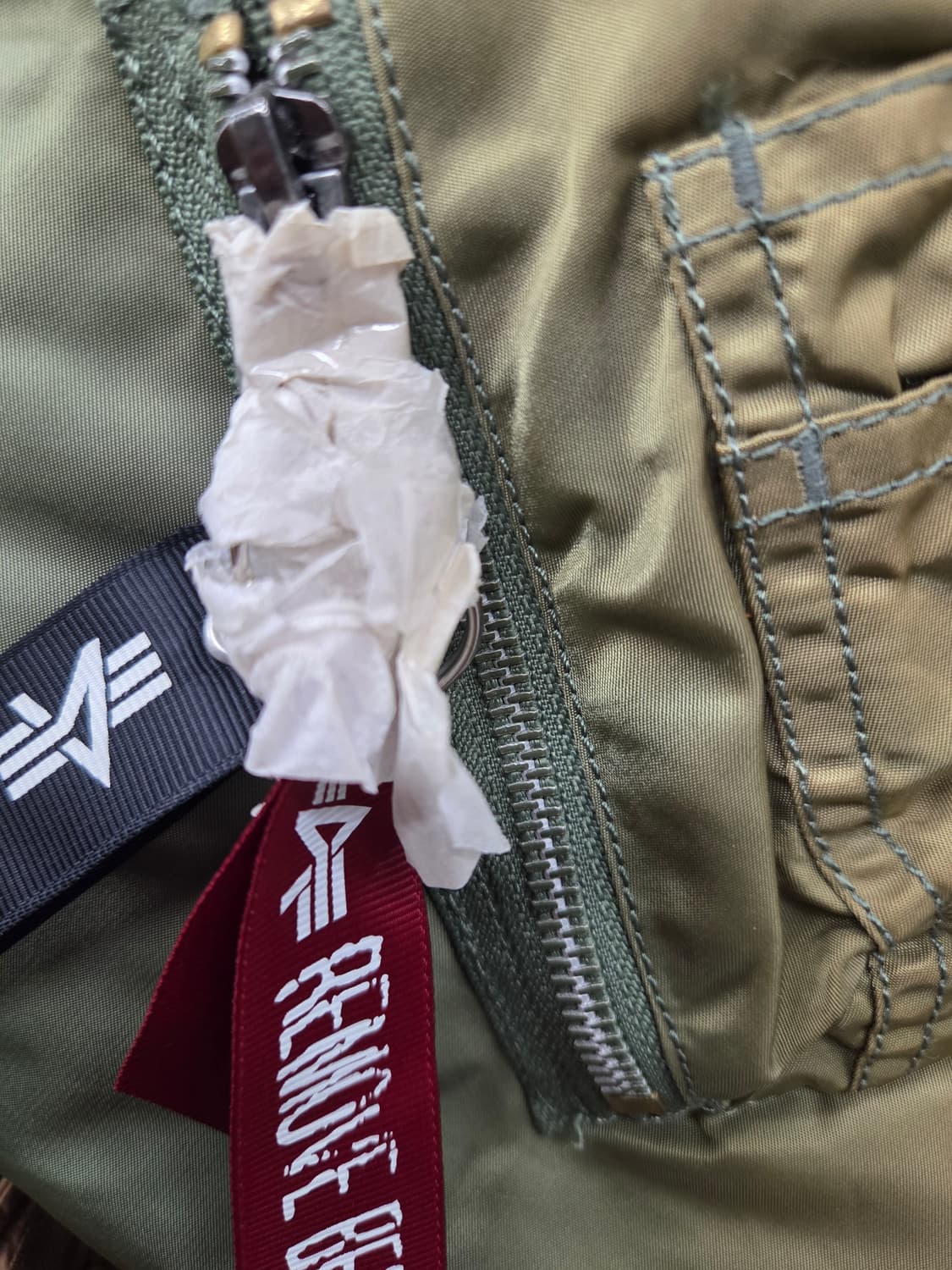 알파인더스트리 ma-1 세이지 그린 새제품 B급 상품이미지4