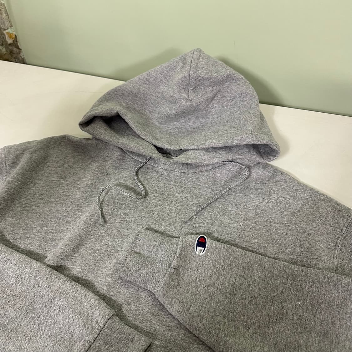 XL 챔피온 그레이 손목로고 스웻후드티 상품이미지1