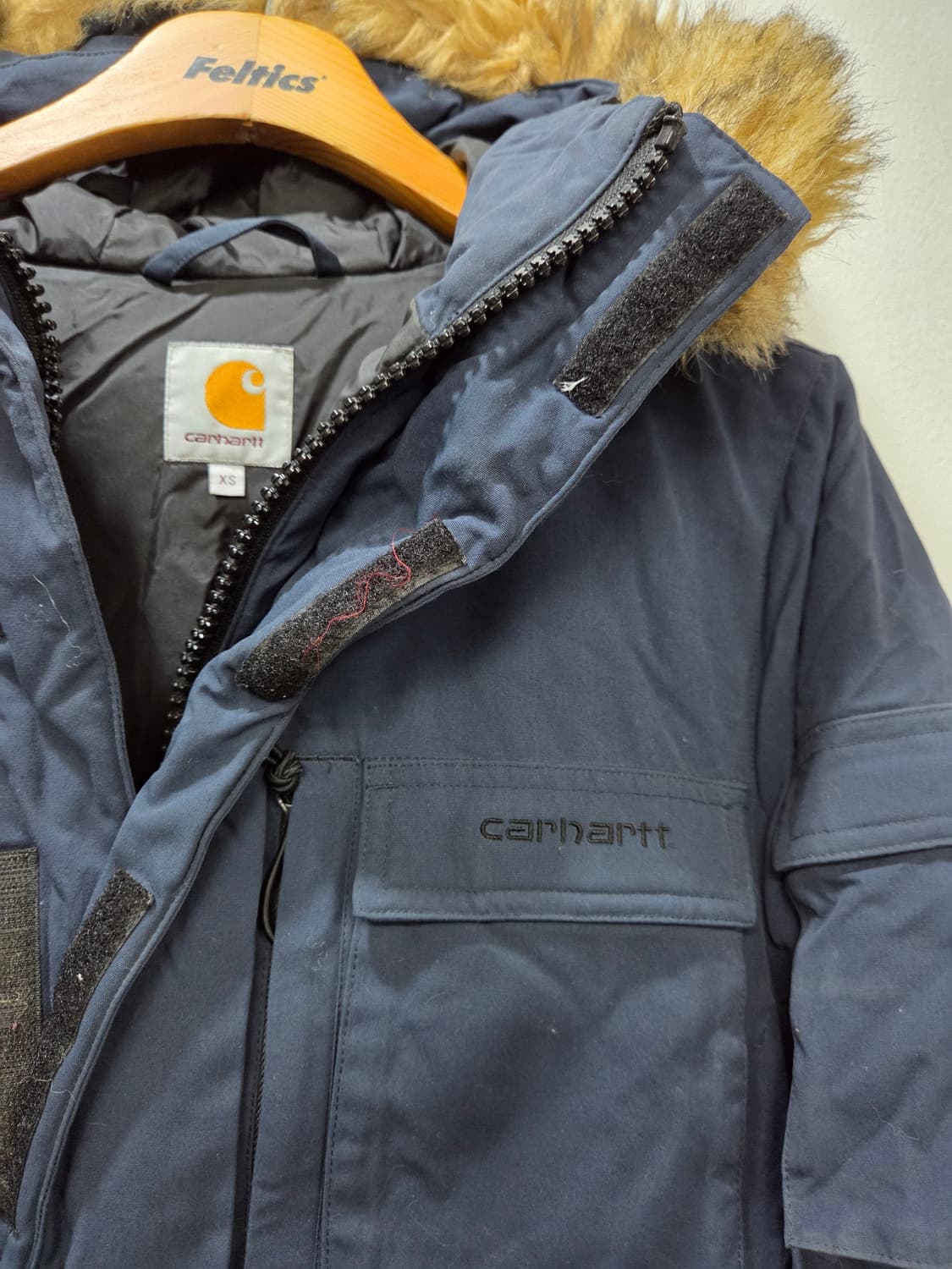 칼하트 네이비 후드 덕다운 패딩 점퍼 90 빵빵다운 폭신폭신다운 상품이미지2