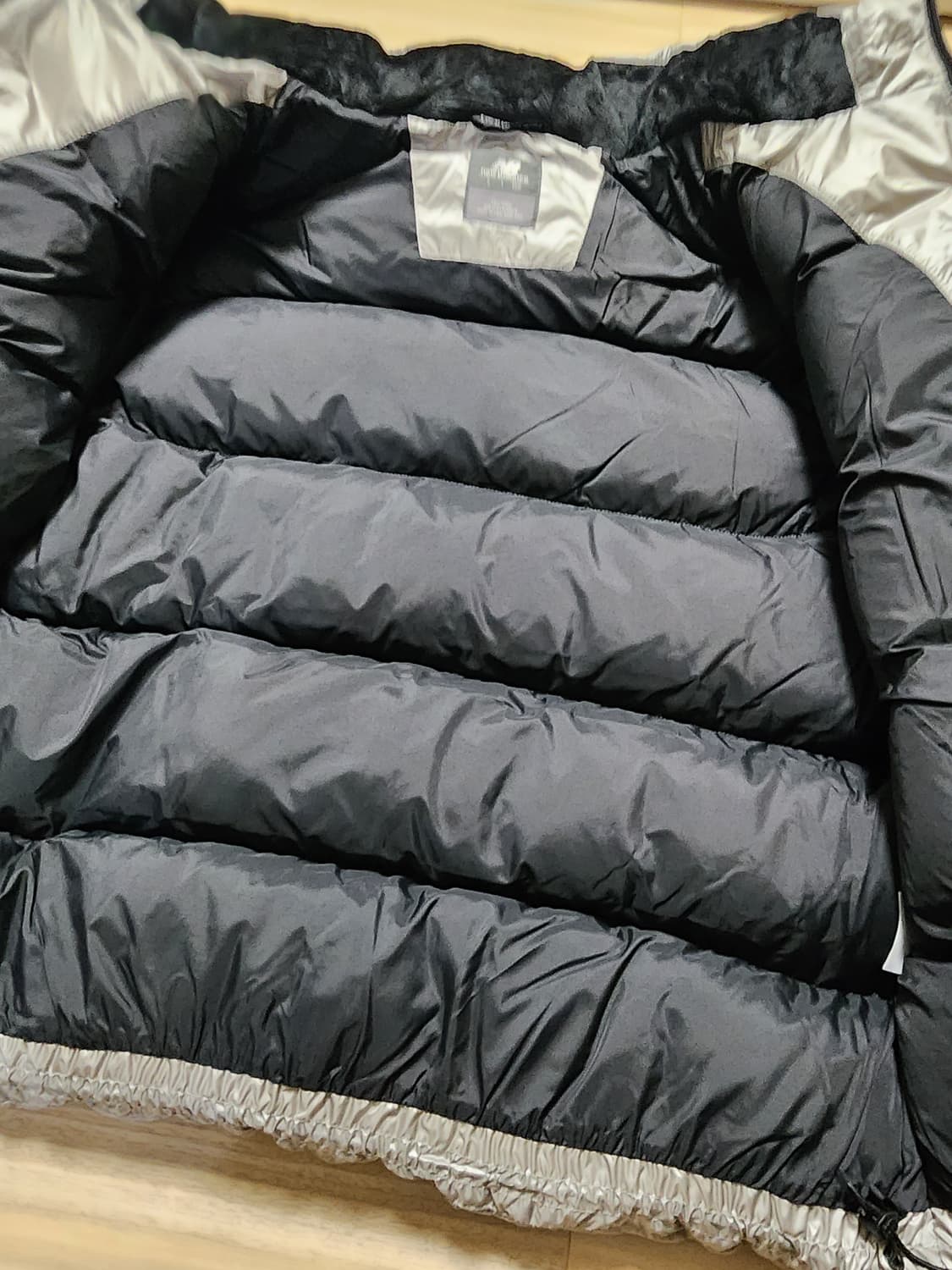 뉴발란스플라잉하이퍼구스다운퍼텍스패딩L사이즈 상품이미지9