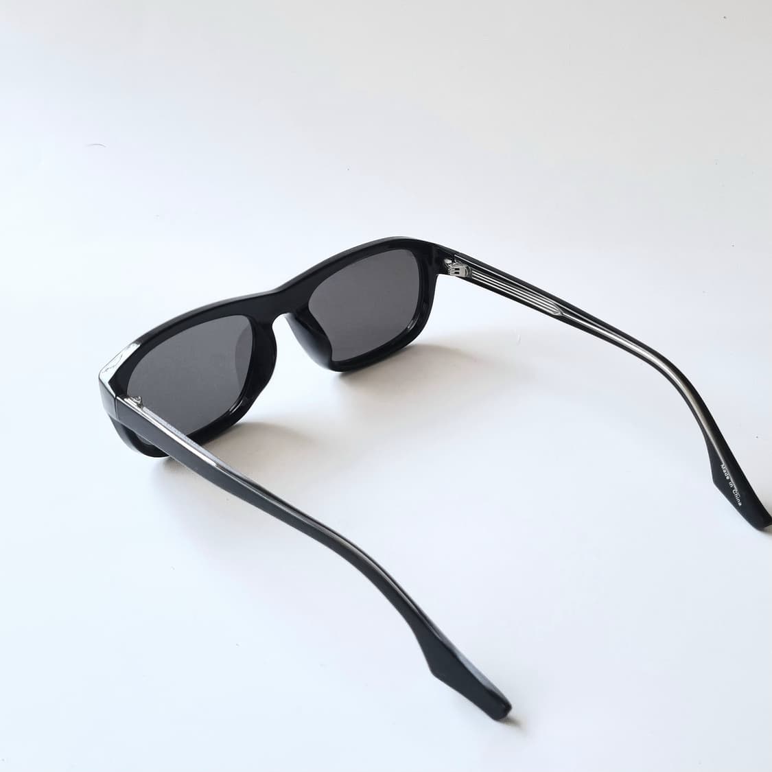 데드스탁 시크 & 볼드 블랙 스퀘어 선글라스 719 상품이미지5