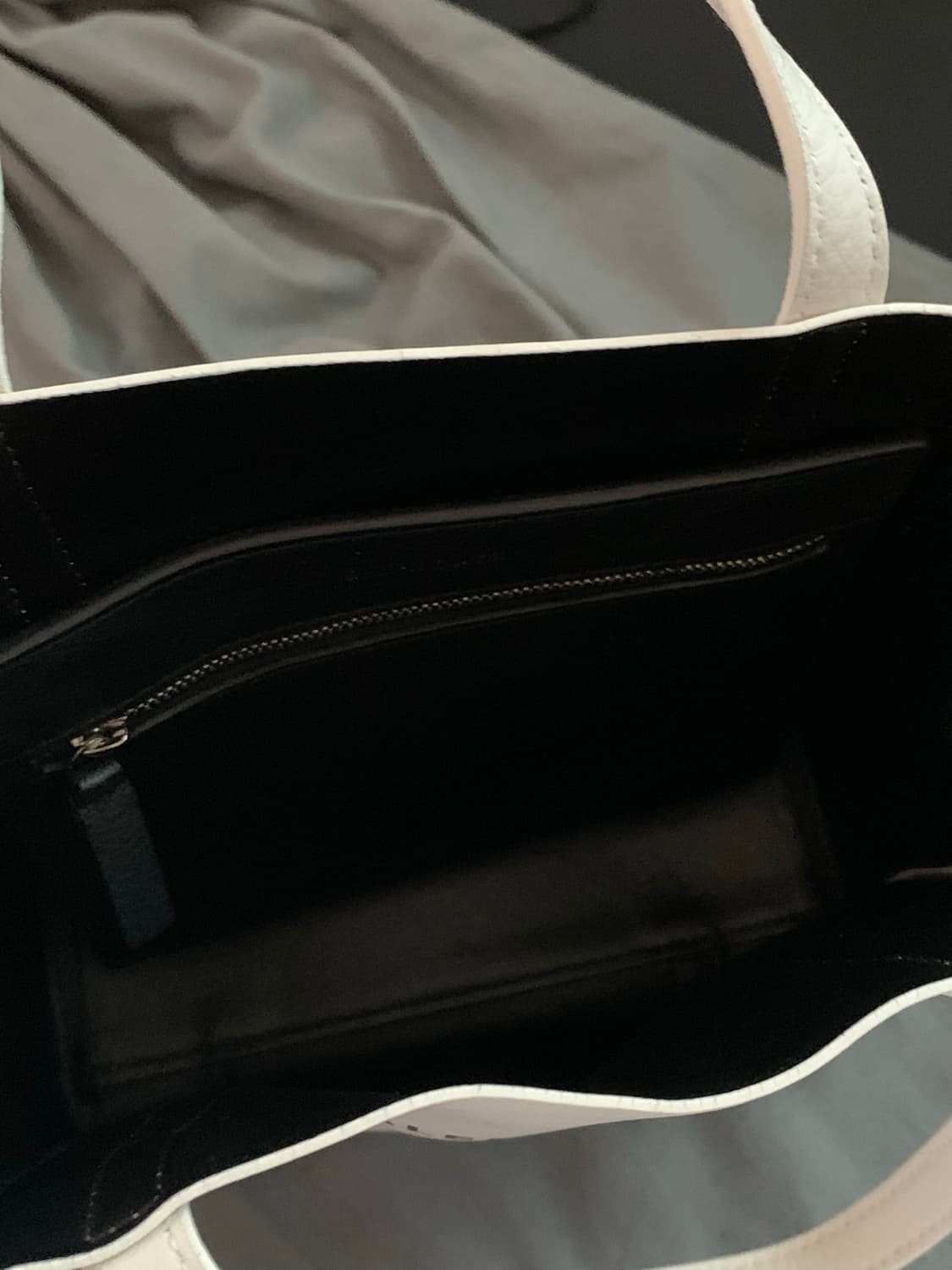 발렌시아가 에브리데이 토트백 화이트 xxs 상품이미지9