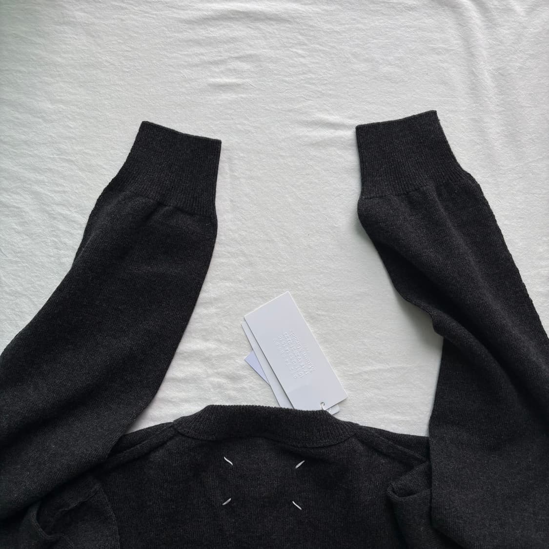 [S] 마르지엘라 울 캐시미어 니트 차콜 상품이미지4