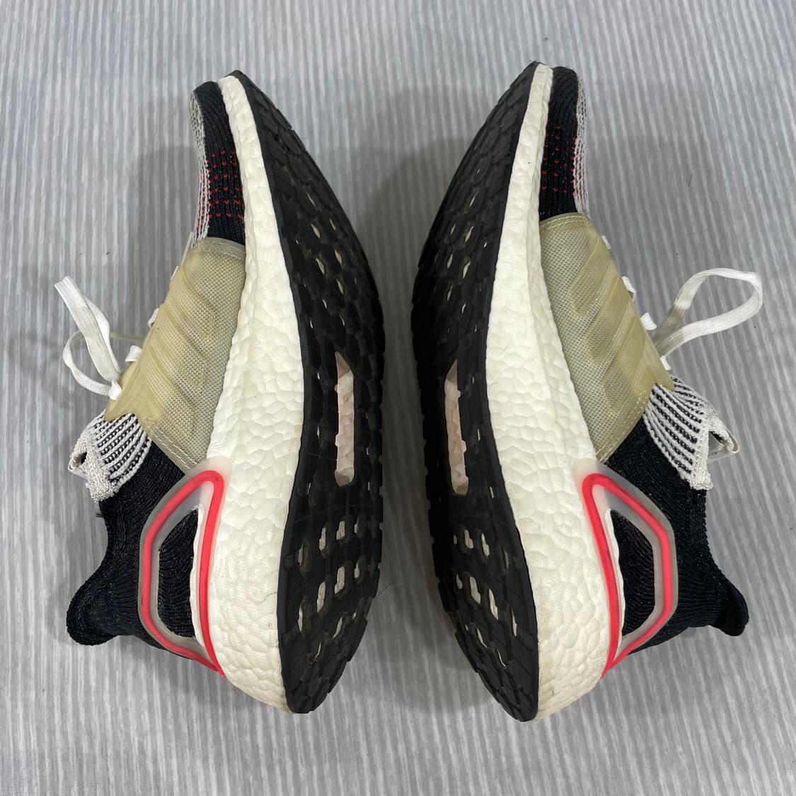 883) 아디다스 울트라부스트 19 운동화 245mm 상품이미지6