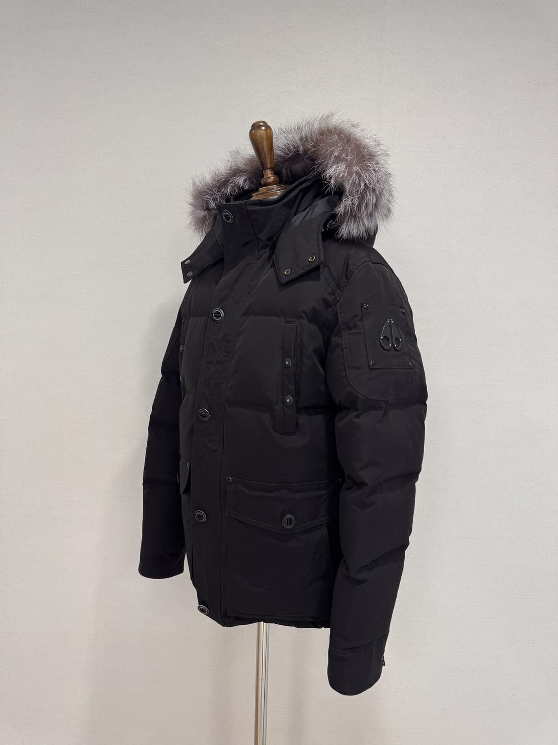 Moose Knuckles 퍼 후드 다운 파카 상품이미지3