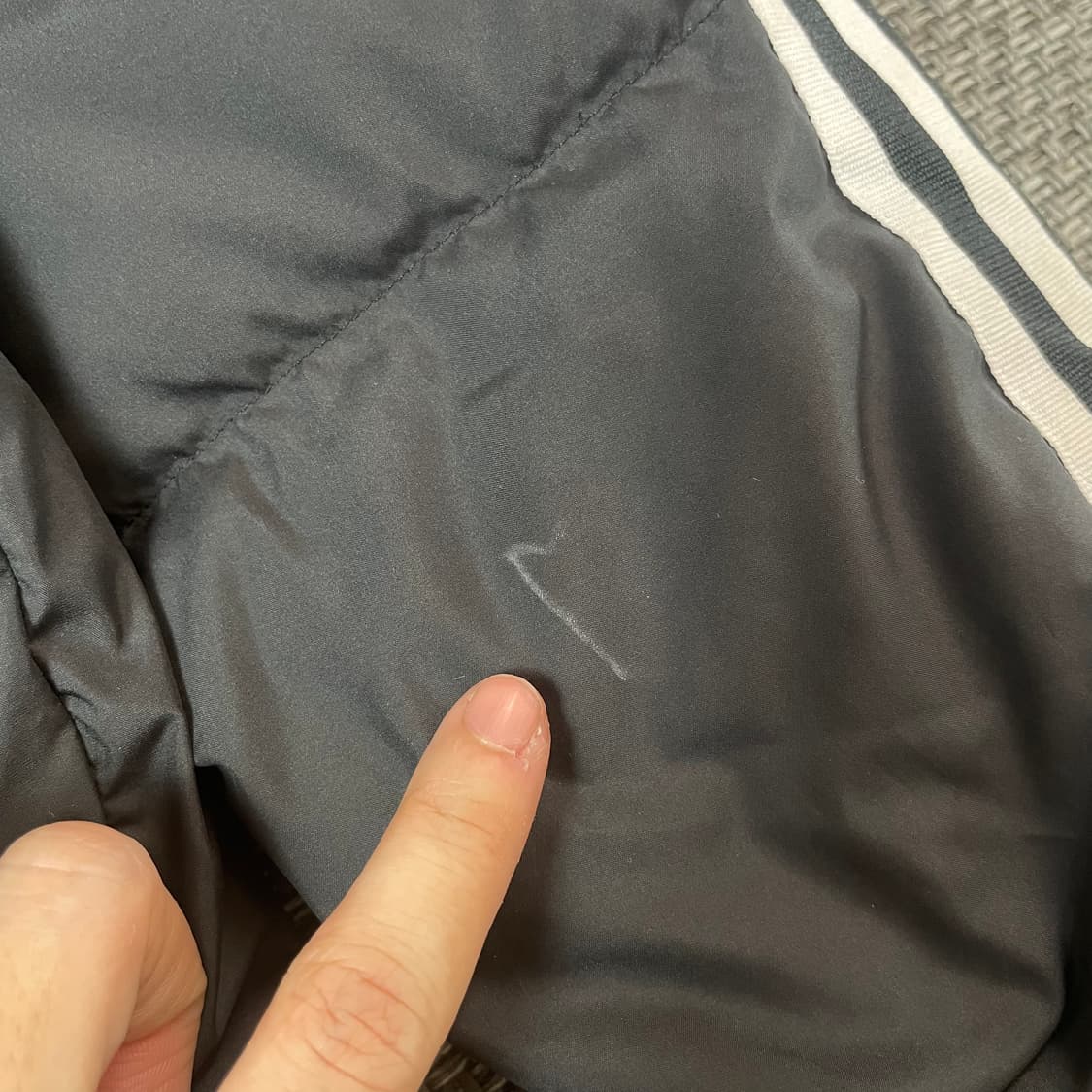 아디다스 블랙 3STR 롱 다운 파카 2XL 상품이미지8