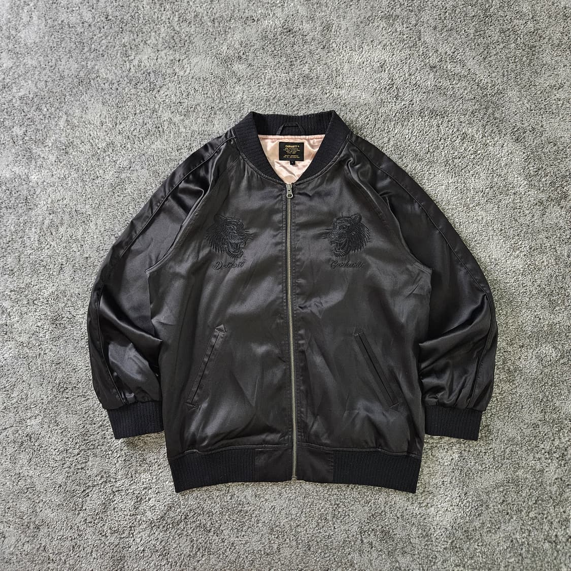 [무료배송] CARHARTT 타이거 자수 봄버 자켓 상품이미지1