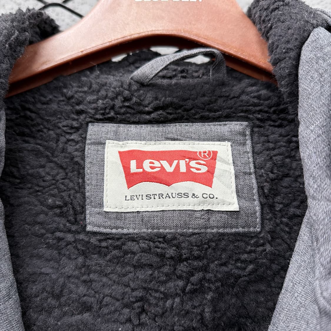 리바이스 소프트쉘 보아퍼 후드자켓 패널절개 배색 디테일 차콜 상품이미지7