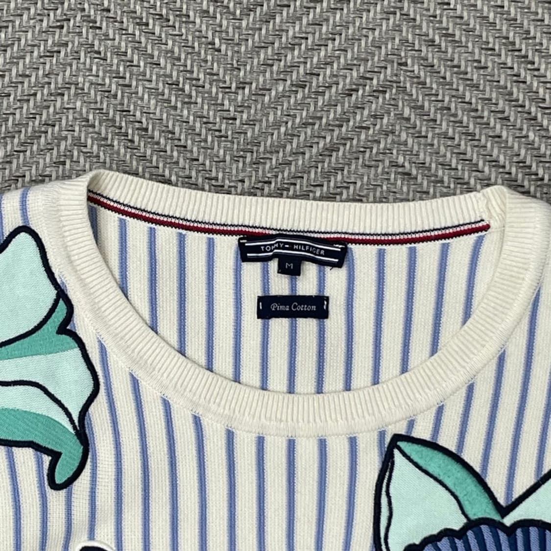 타미힐피거 플라워 자수 니트 v0050 상품이미지6