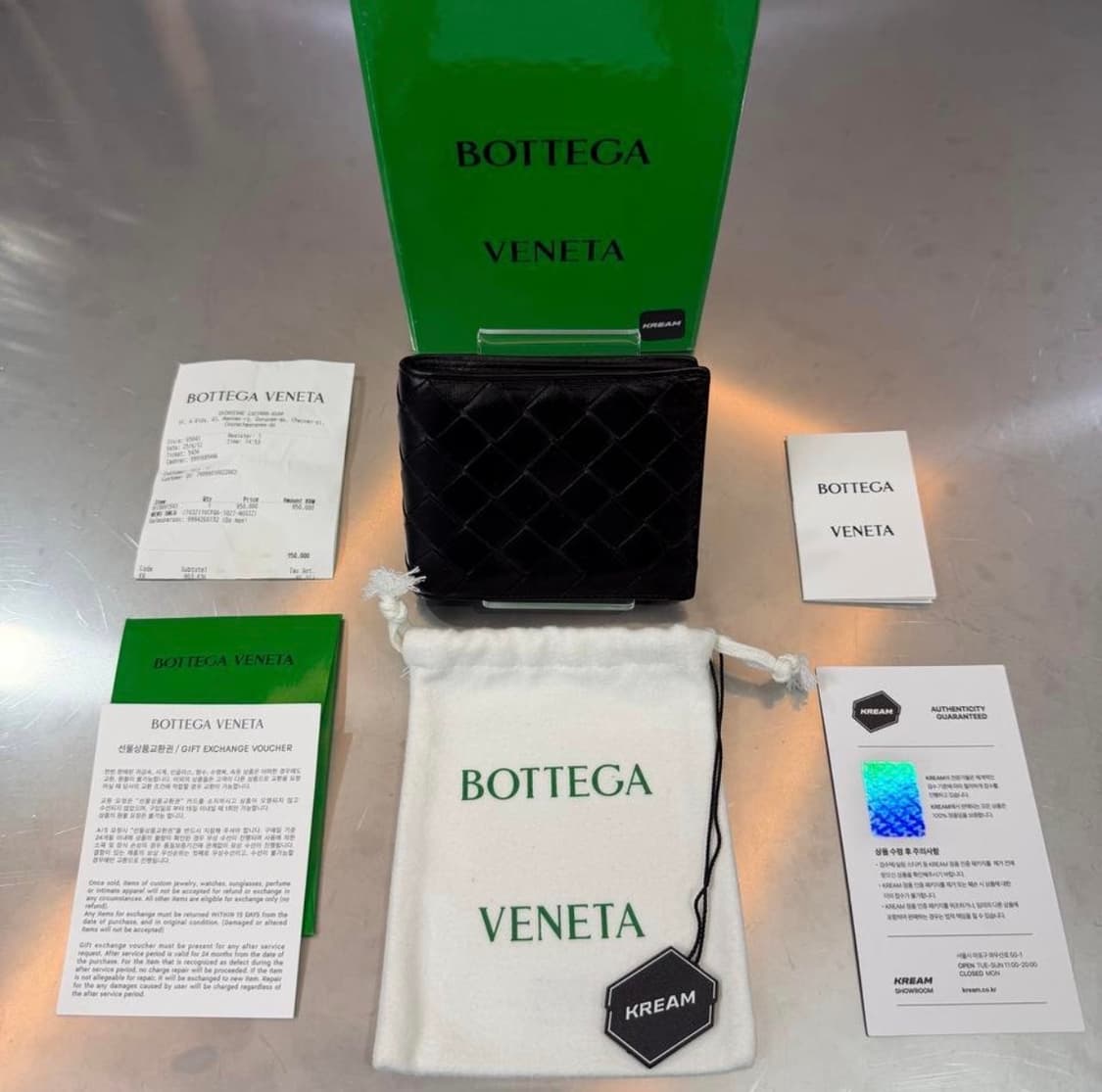 [리오브전포점] 보테가베네타 인트레치아토 레더 반지갑 상품이미지1