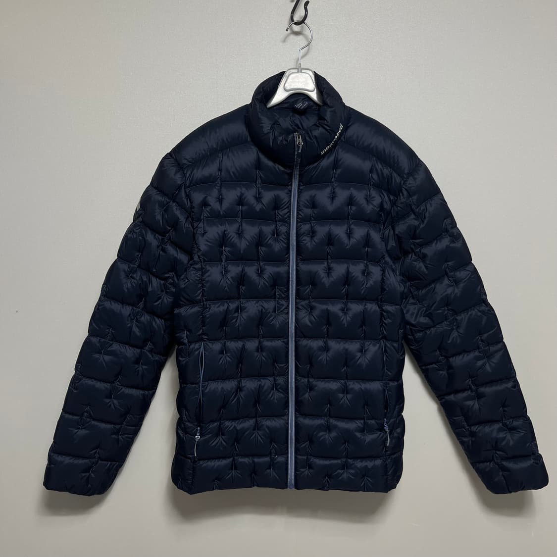 mont bell 몽벨 다이아몬드 경량 패딩 네이비 L 상품이미지1