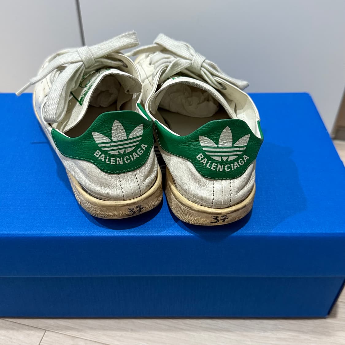 아디다스 발렌시아가 스탠스미스 원아웃 37 상품이미지3