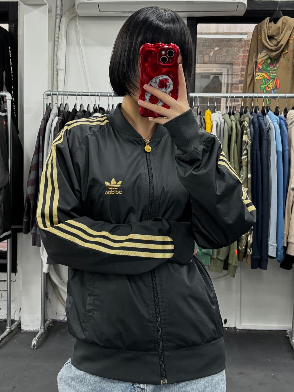 아디다스 파이어버드 블랙 골드 자켓 상품이미지3