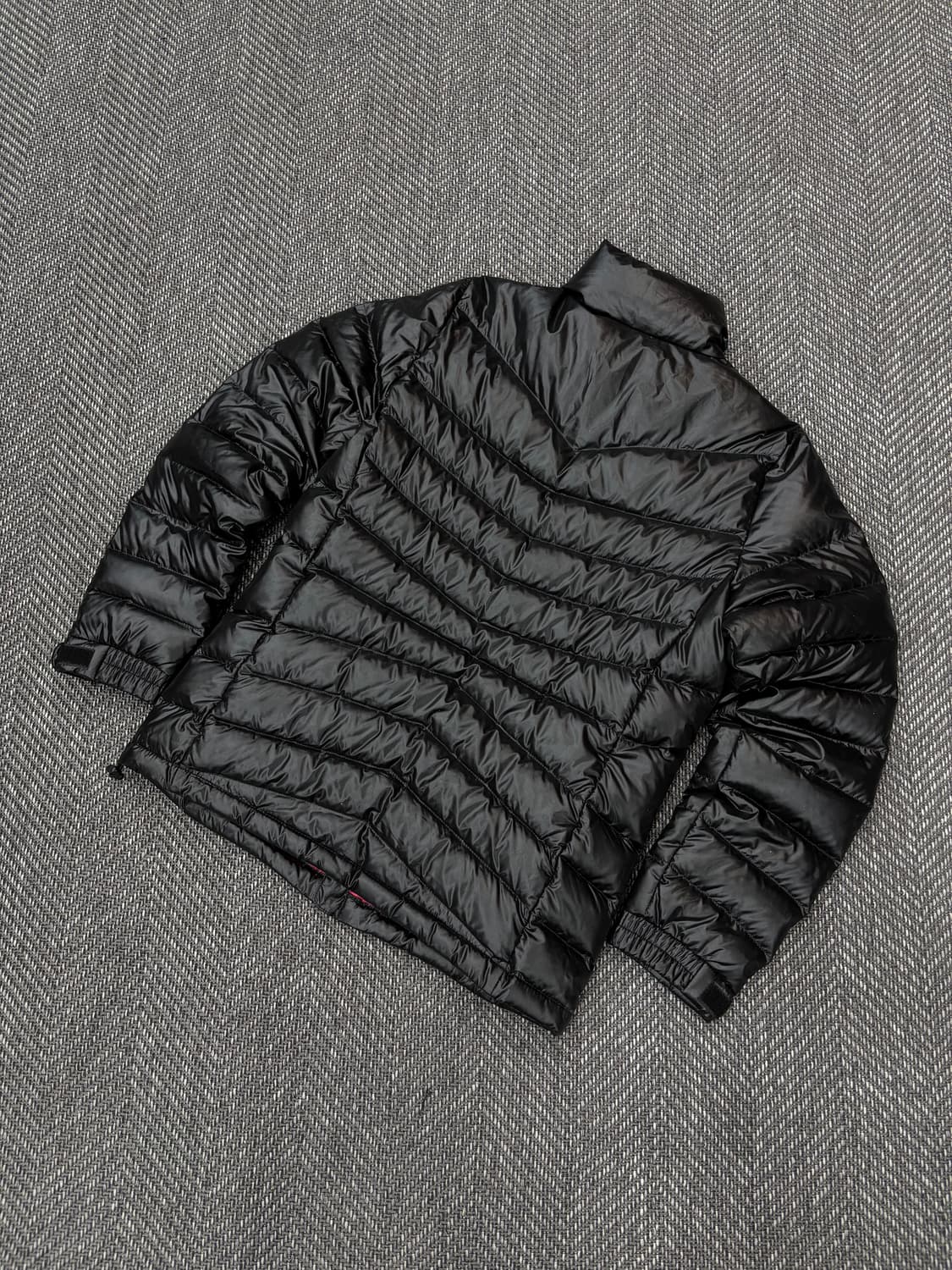 아디다스 경량패딩 블랙 상품이미지7