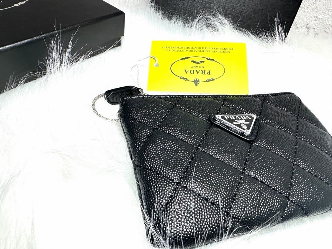 프라다뷰티 캐비어 미니 파우치 동전지갑  상품이미지4