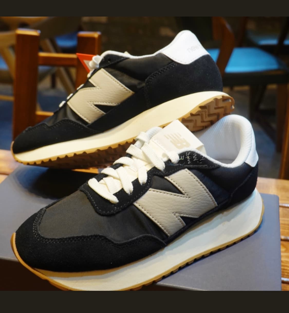 정품 뉴발란스 237 블랙(택있는 새상품) 230 상품이미지1