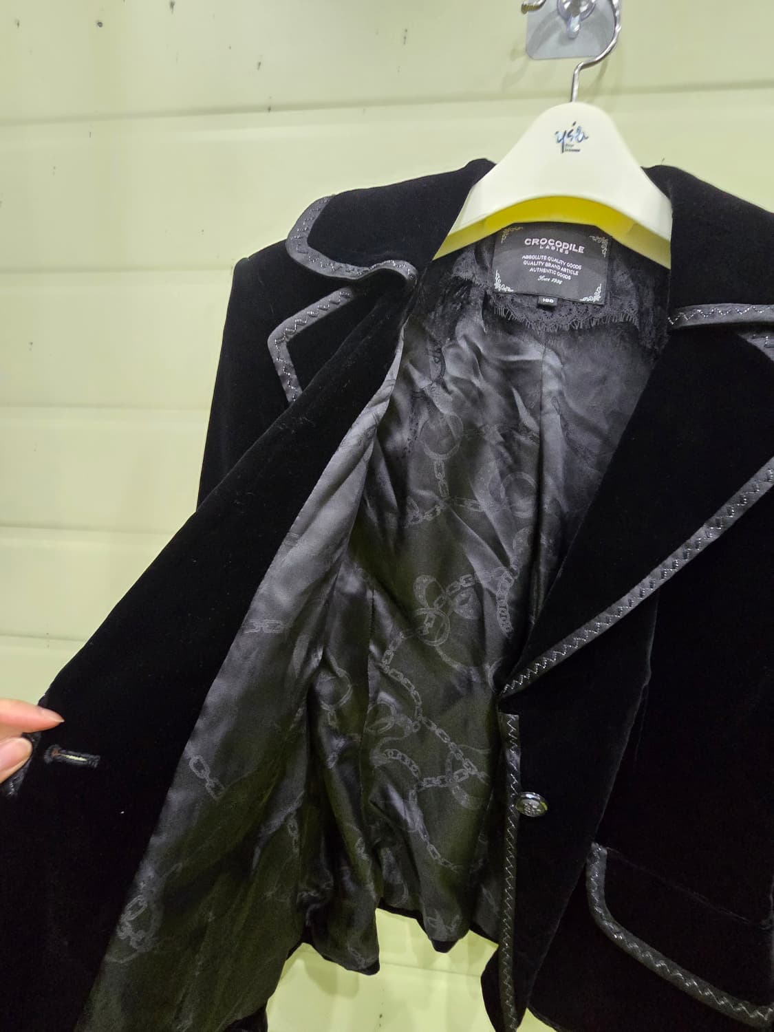 크로커다일 레이디스 벨벳 자켓 블랙 100 상품이미지8