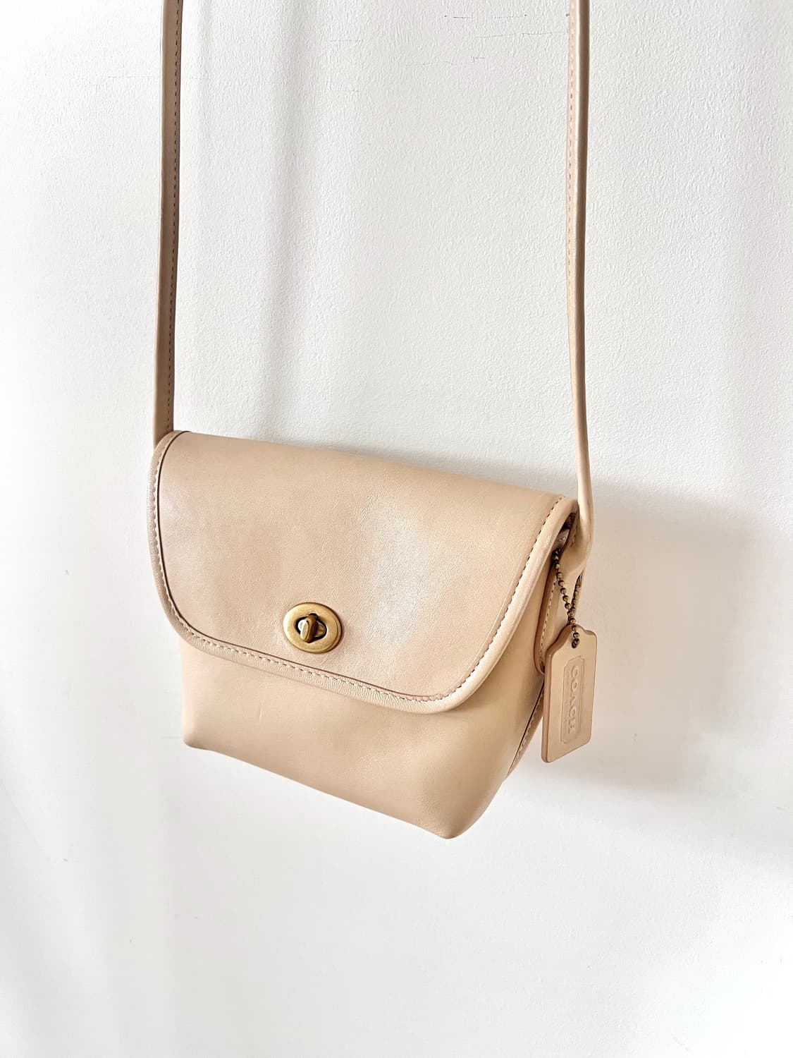 올드 코치 리미티드 에디션 레더 크로스백 2905 상품이미지1