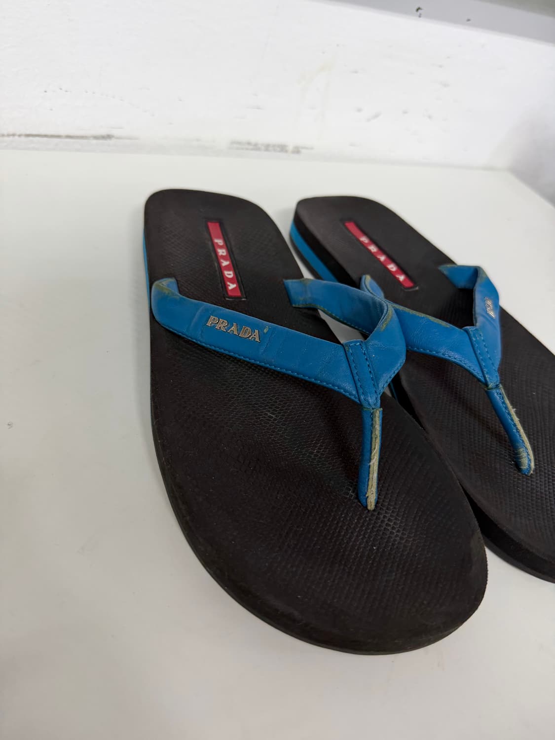 정품) 프라다 남성 블루 쪼리 슬리퍼 7(260) 상품이미지3