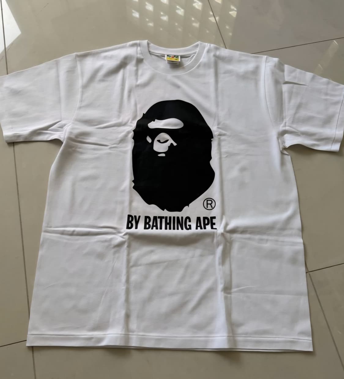 [2xl] 베이프 반팔티 화이트 상품이미지2