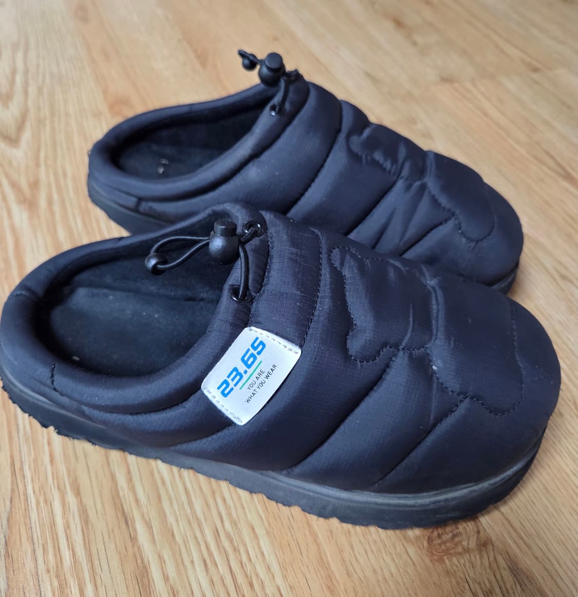 23.65 블랙 패딩 베어 슬리퍼 상품이미지1