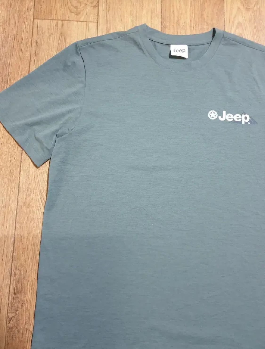 JEEP 반팔티 110 사이즈입니다 상품이미지3