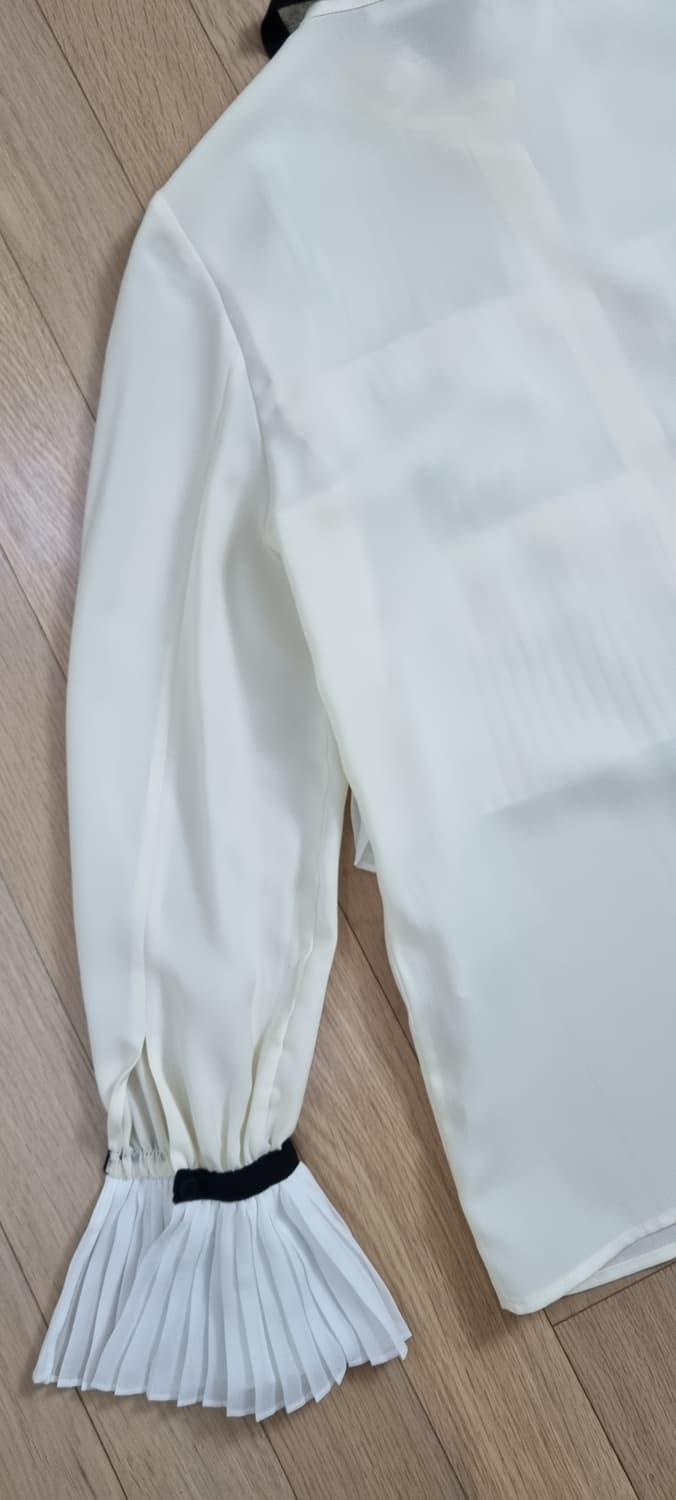 MICHAA 미샤 셔링 브라우스 S _ 여성 상품이미지7