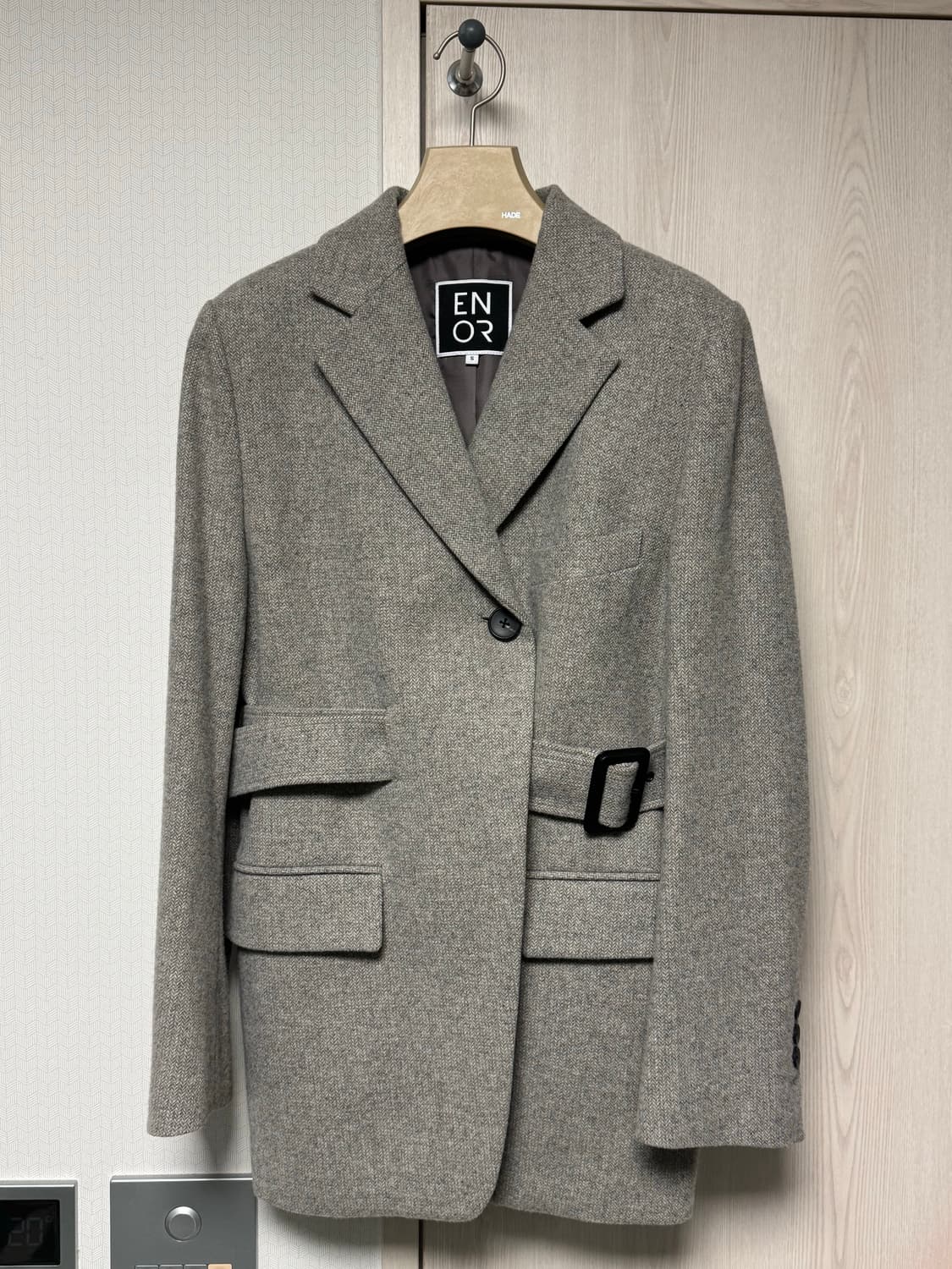 엔오르 웨이스트 벨트 포인트 자켓 WAIST BELT POINTED JA 상품이미지1