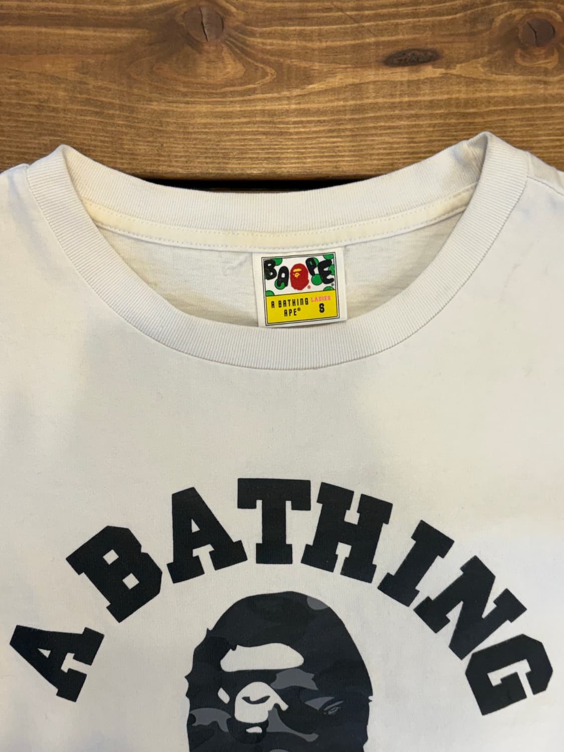 베이프 흑계 컬리지 반팔티 상품이미지6