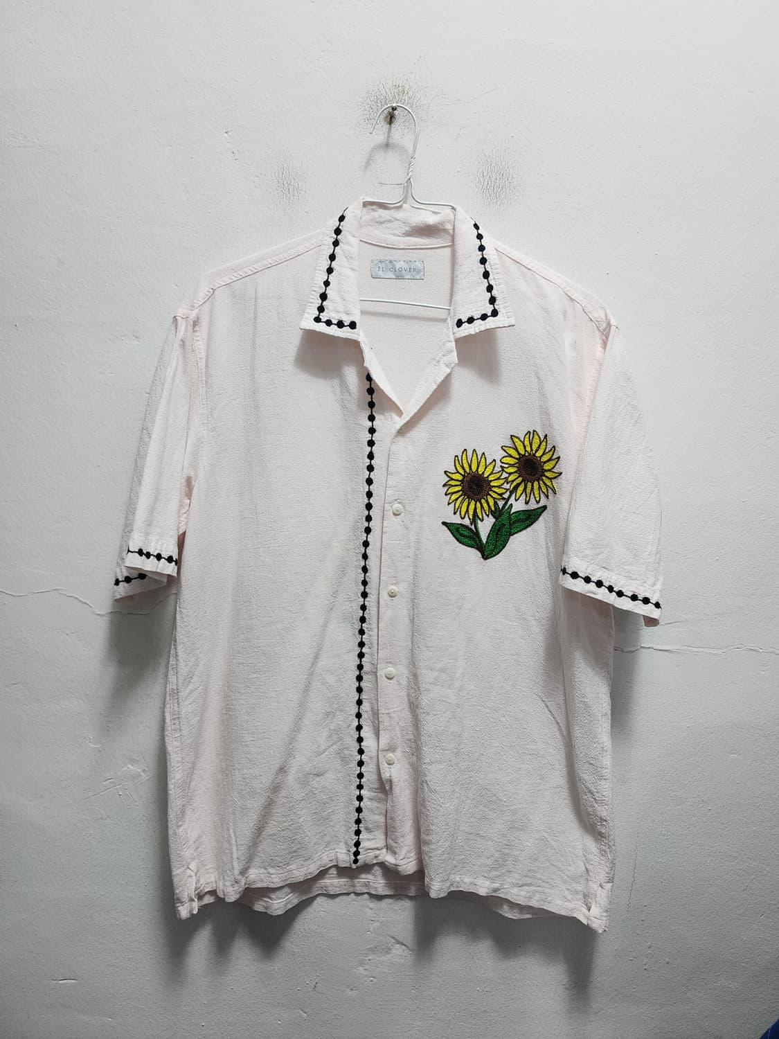 EL CLOVER 해바라기자수 반팔 셔츠 상품이미지1
