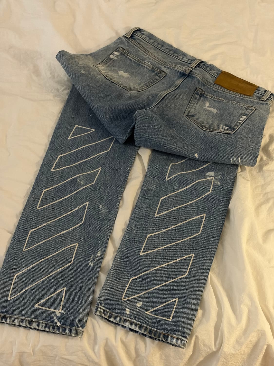 [31] 22SS 오프화이트 아웃라인 데님팬츠 청바지 연청 상품이미지1