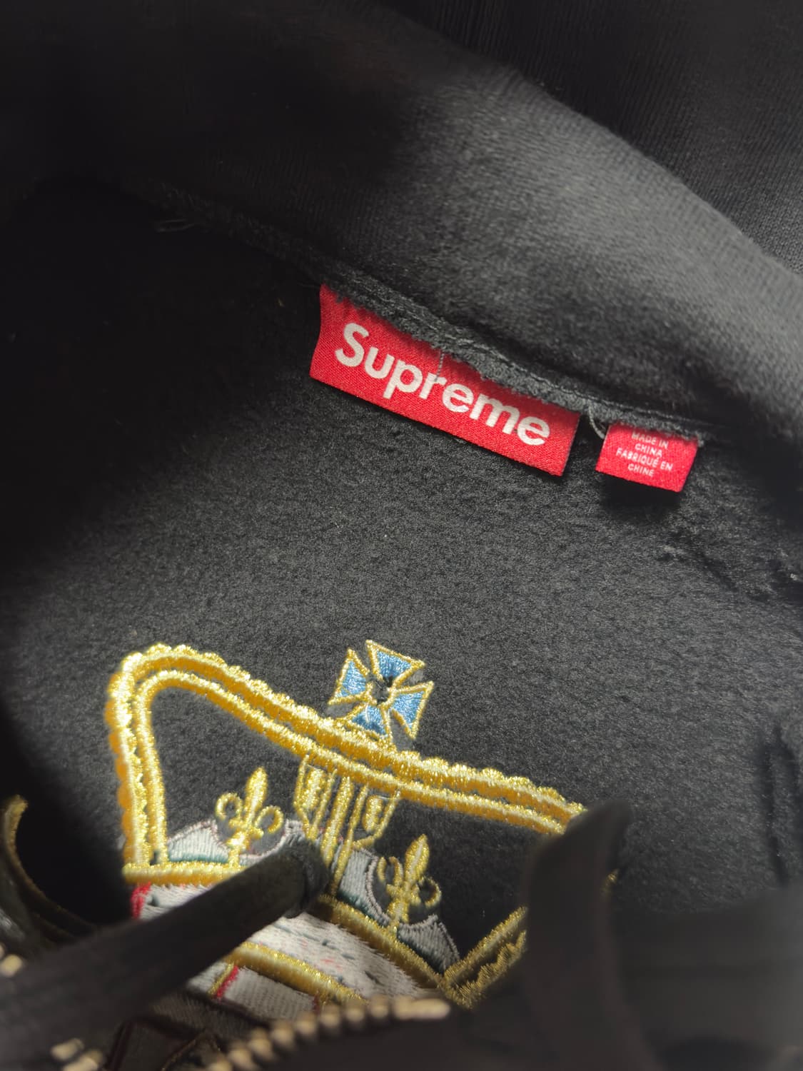 슈프림 크레스트 집업 후드 스웨트셔츠 블랙 - 25SS L 상품이미지3