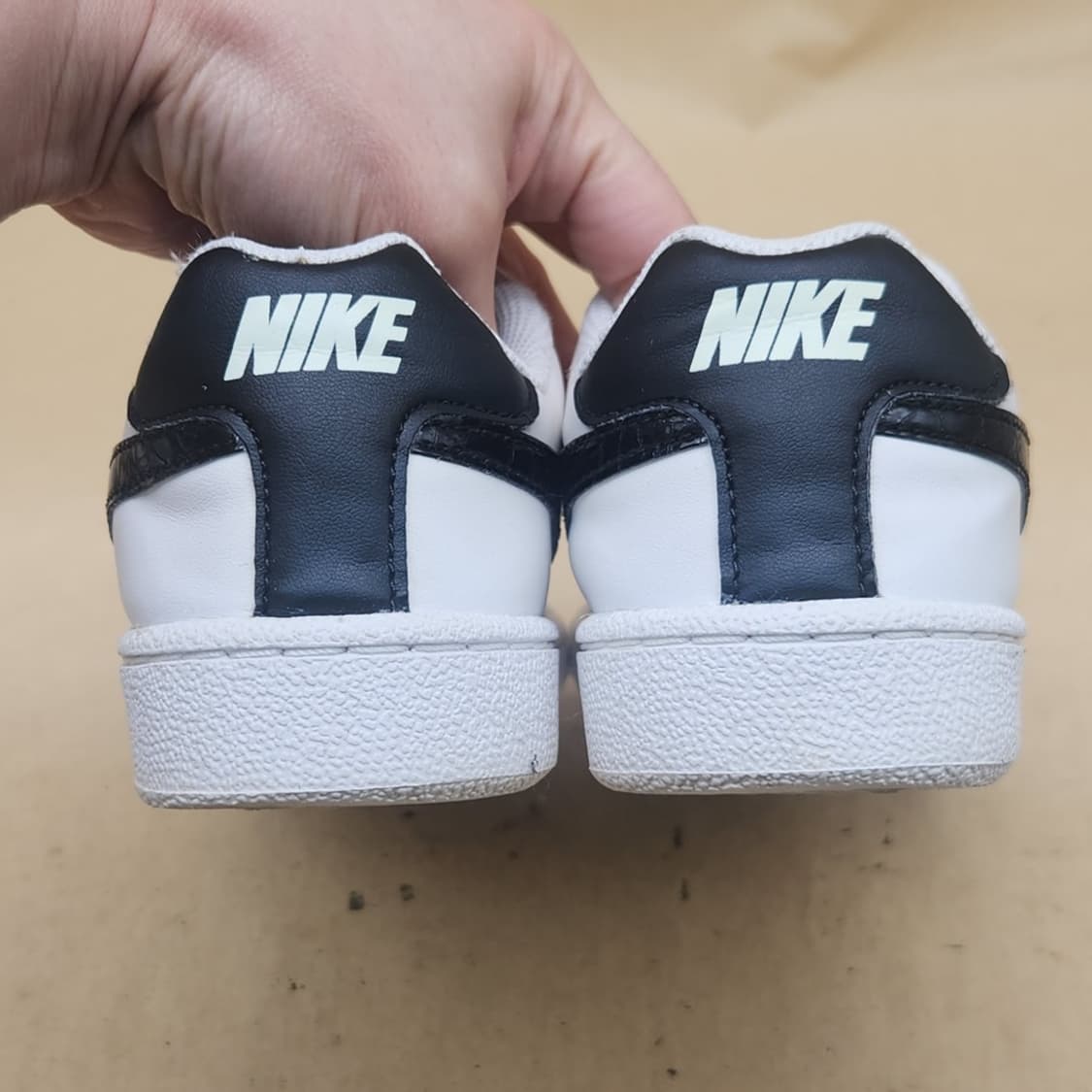 나이키 코트 로얄 스니커즈 225 상품이미지4