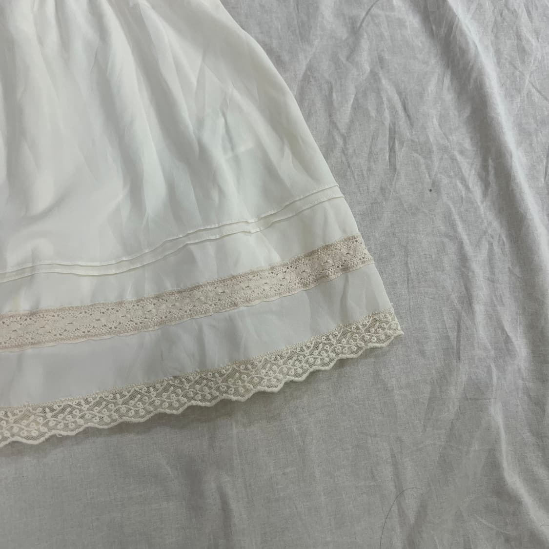 모리걸 하구미 레이스 자수 쉬폰 슬리브리스 원피스 아이보리 상품이미지4