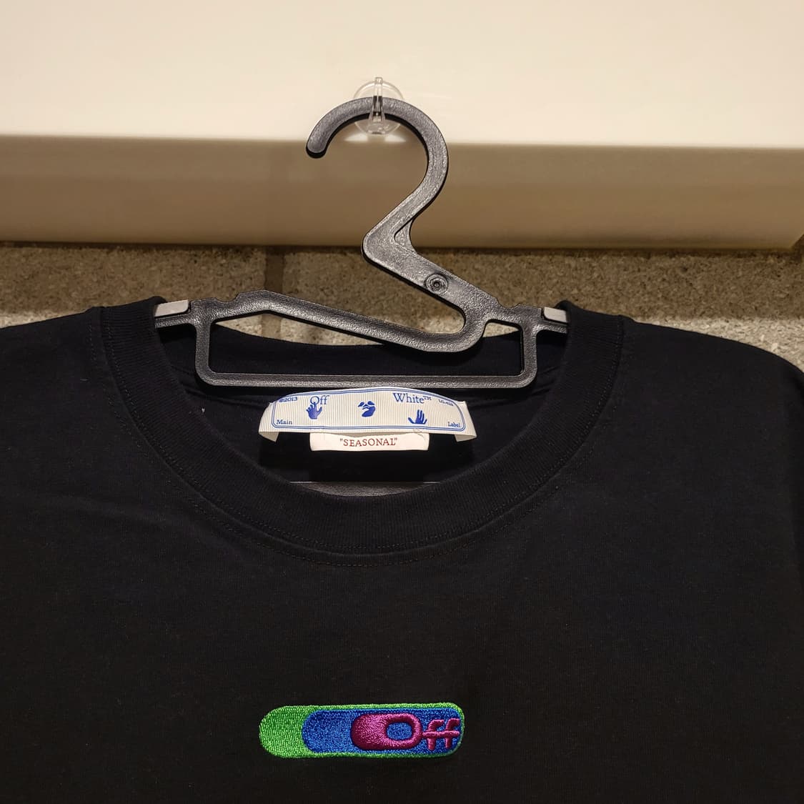 오프화이트 위드 애로우 반팔 L 상품이미지3