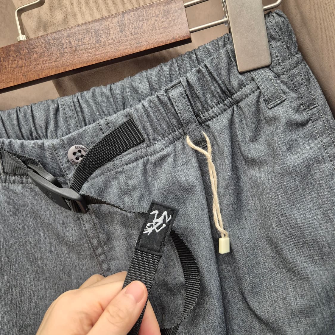 그라미치 x 빔즈 레이온 이지 슬랙스 상품이미지2