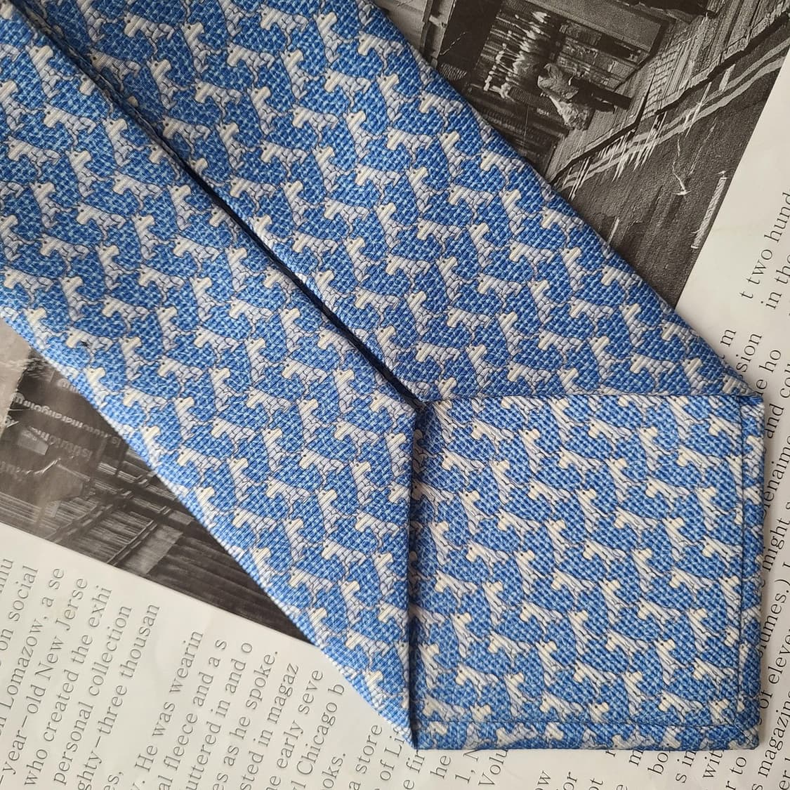 불가리 블루 애니멀 패턴 세븐폴드 넥타이 9.7cm A+~A등급 g5
 상품이미지6