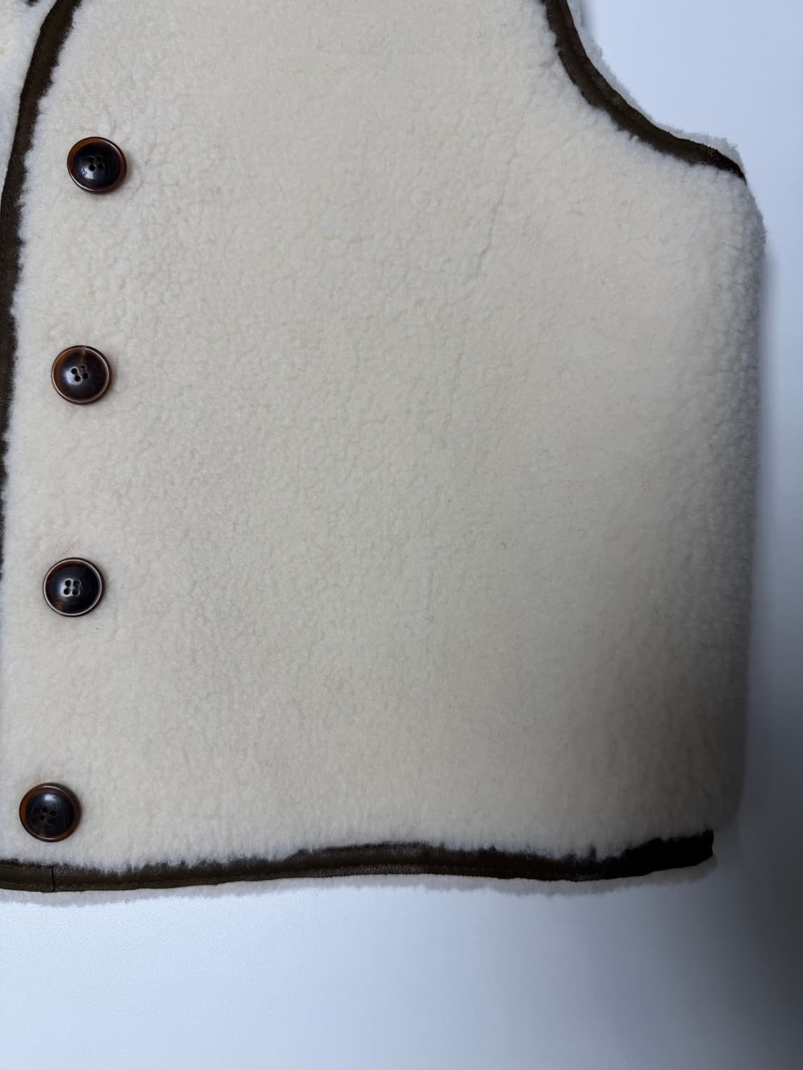 (1회착용) 더바넷 시어링 베스트- 아이보리 상품이미지6